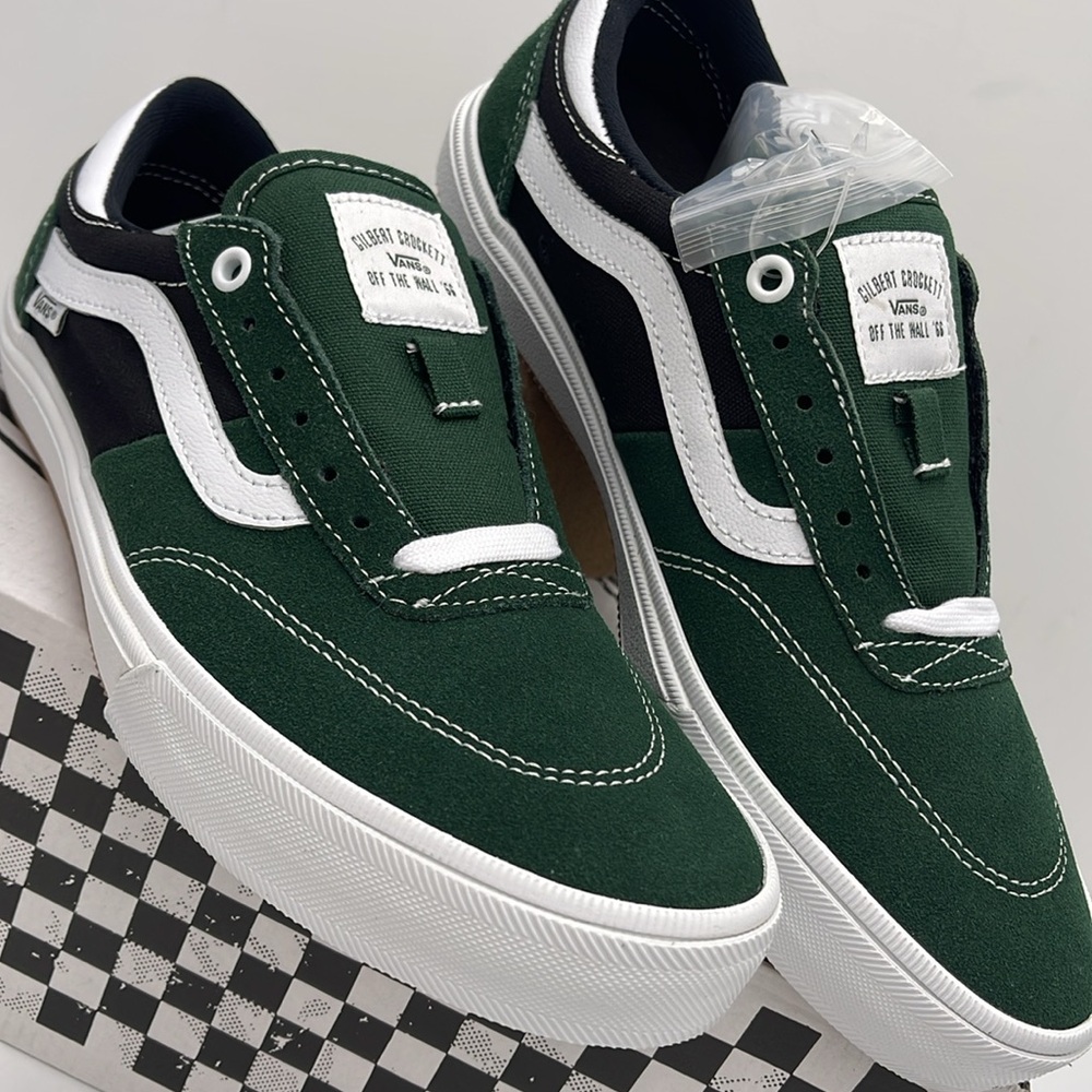 Vans Men's Green and Black Sneakers Gilbert Crocke
Dark Green/White
VN0A5JIFDGY - Picture 6 of 16